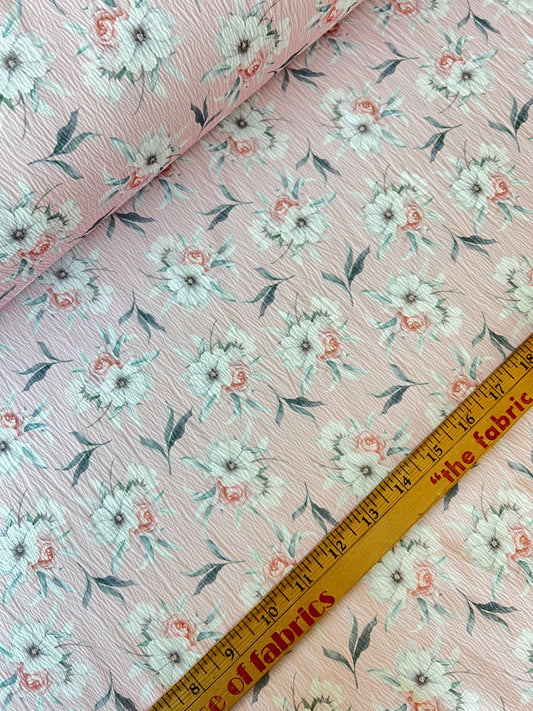 Polyester floral “Blush”